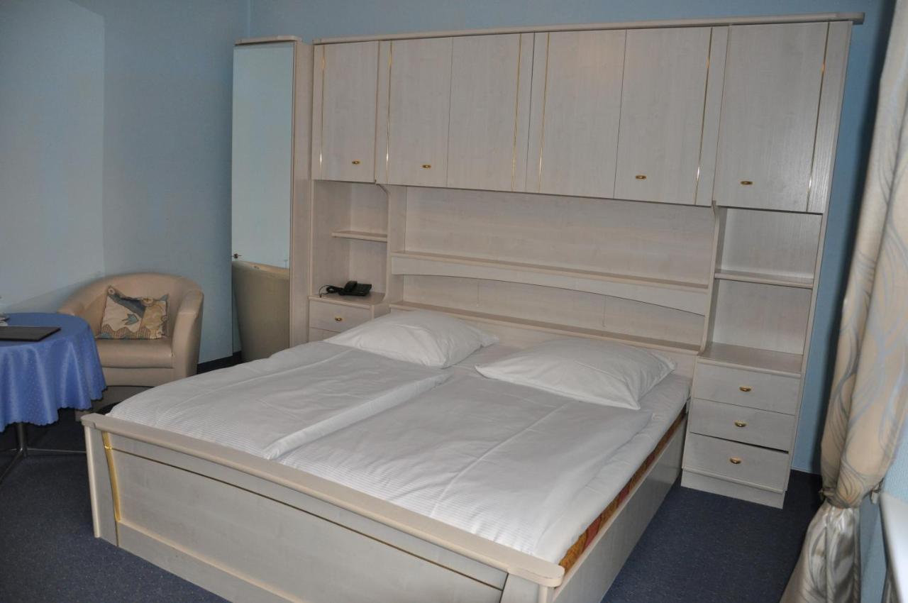 Hotel Pension Savoy Near Kurfuerstendamm Берлин Номер фото